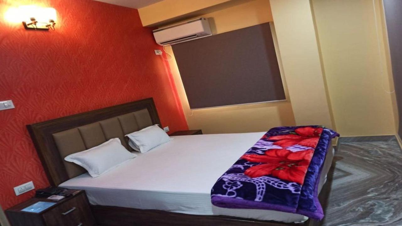 Hotel Aloka Residency Calcutta Eksteriør billede
